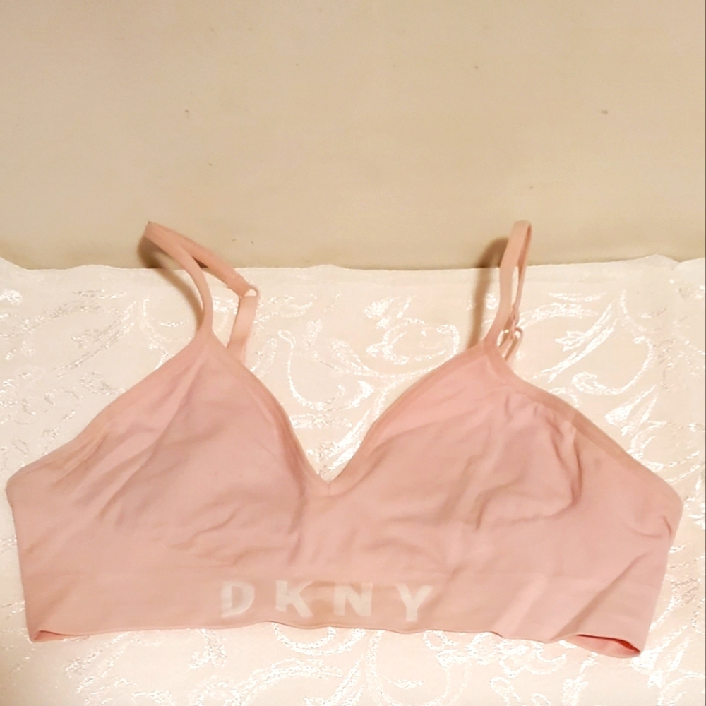 Women's Sports Bra